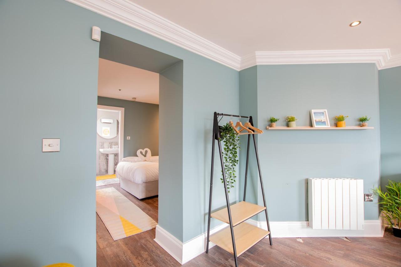 The Yellow Door By Shortstays Dublin Bagian luar foto