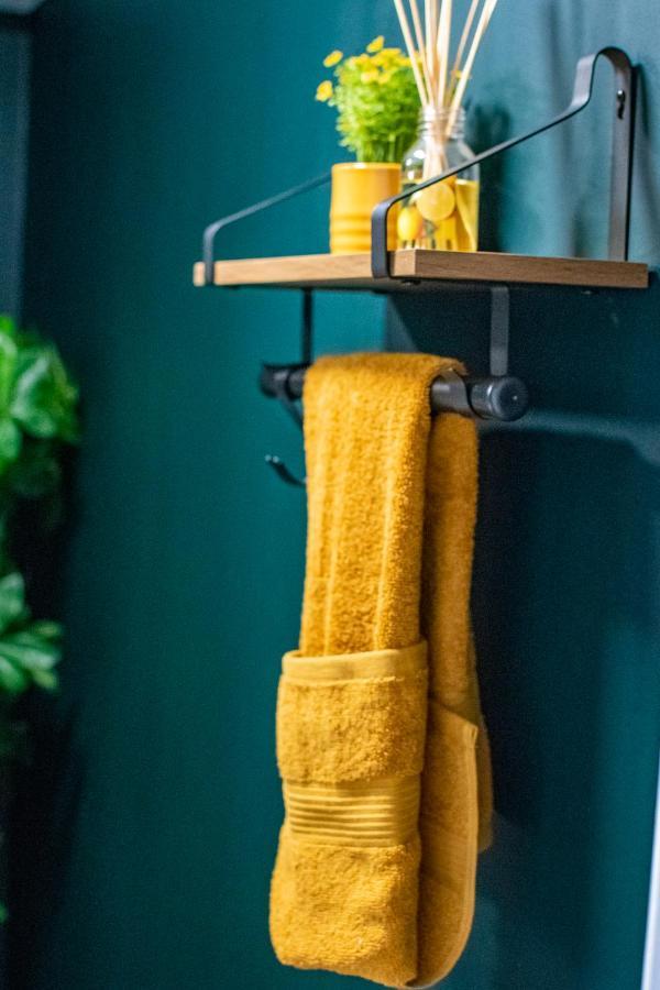 The Yellow Door By Shortstays Dublin Bagian luar foto